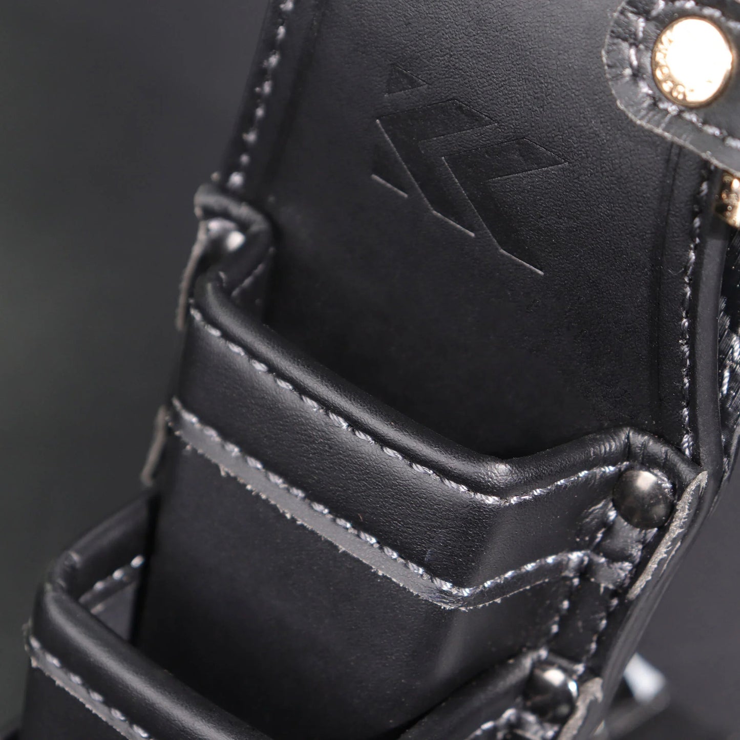 Fujiya Kurokin Light PU Leather Multi-Stage Tool Holder