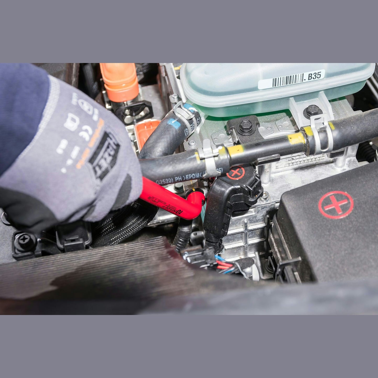 Hazet 163-543/18 Box-end wrench set ∙ with protective insulation