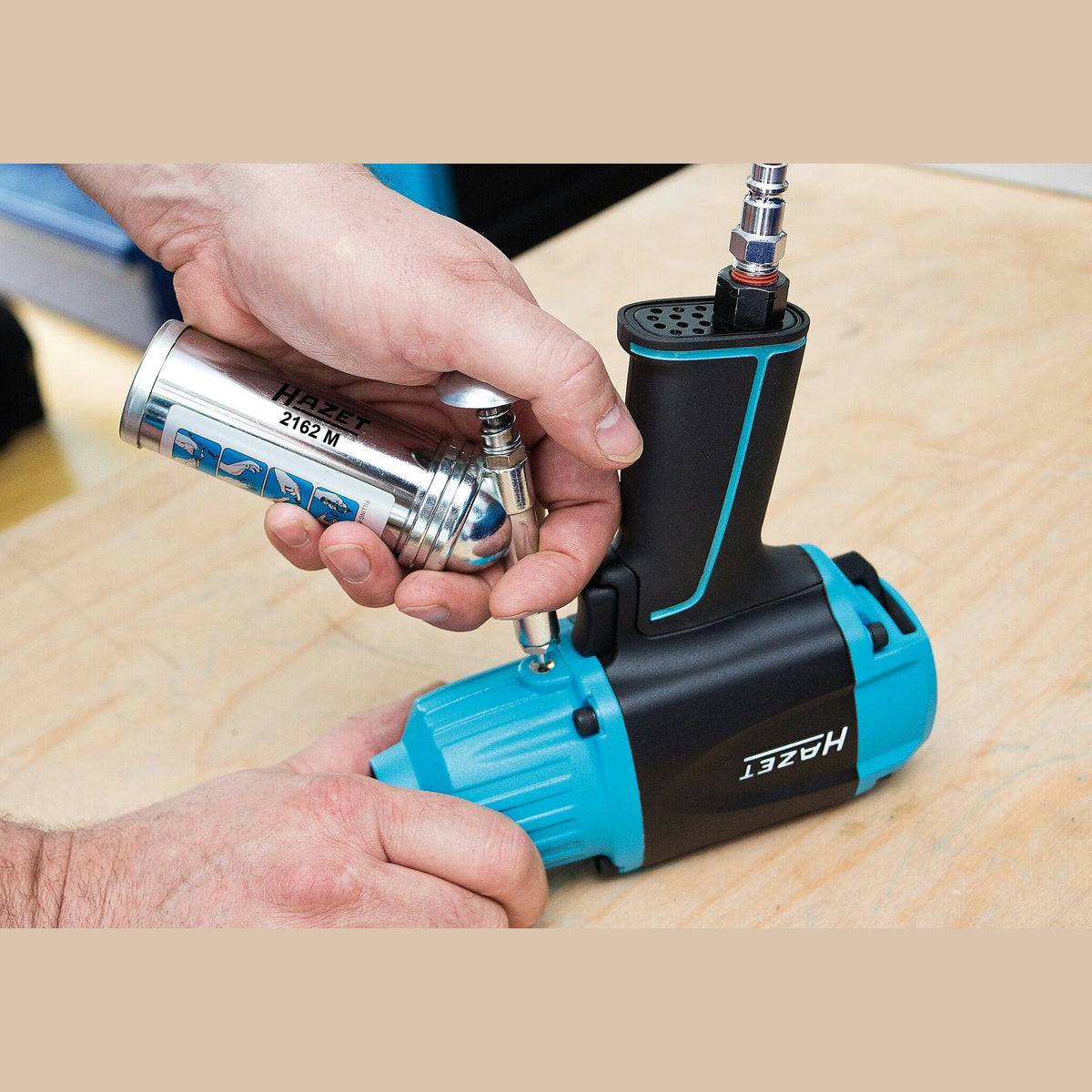 Hazet 2162M Mini grease gun