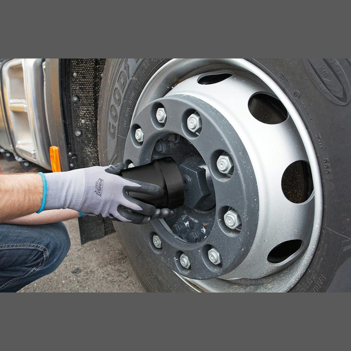 Hazet 4937-95 Commercial vehicle oil cap/axle nut socket