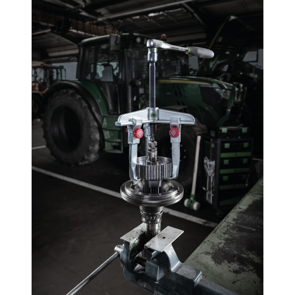 Kukko 30-10+ | 3-Jaw Universal Puller With Quick Adjustment Jaws, up to 130 mm Spread, 100 mm Reach