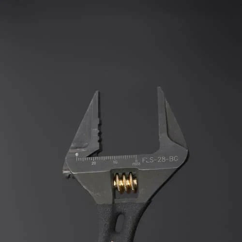 Kurokin FLS-28-BG Lightweight Short Adjustable Wrench with Serrated Jaws