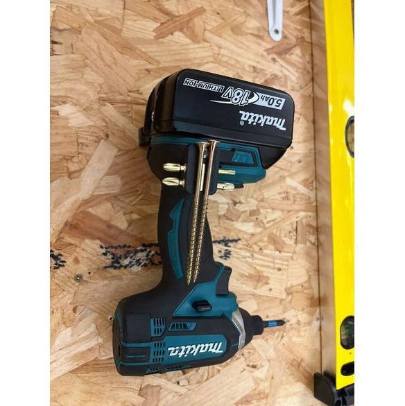 Stubby Magnetic Bit Holder for Makita CXT, LXT & XGT Tools