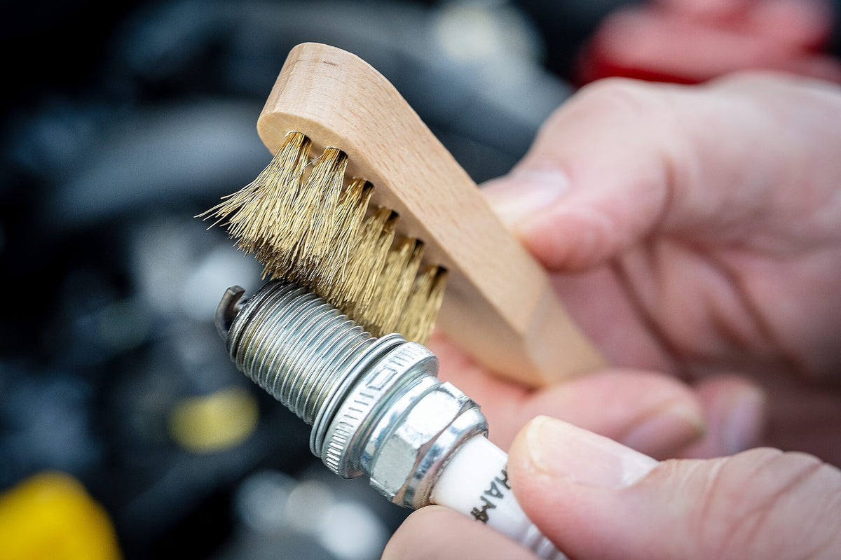 Hazet 2131 Spark plug brush