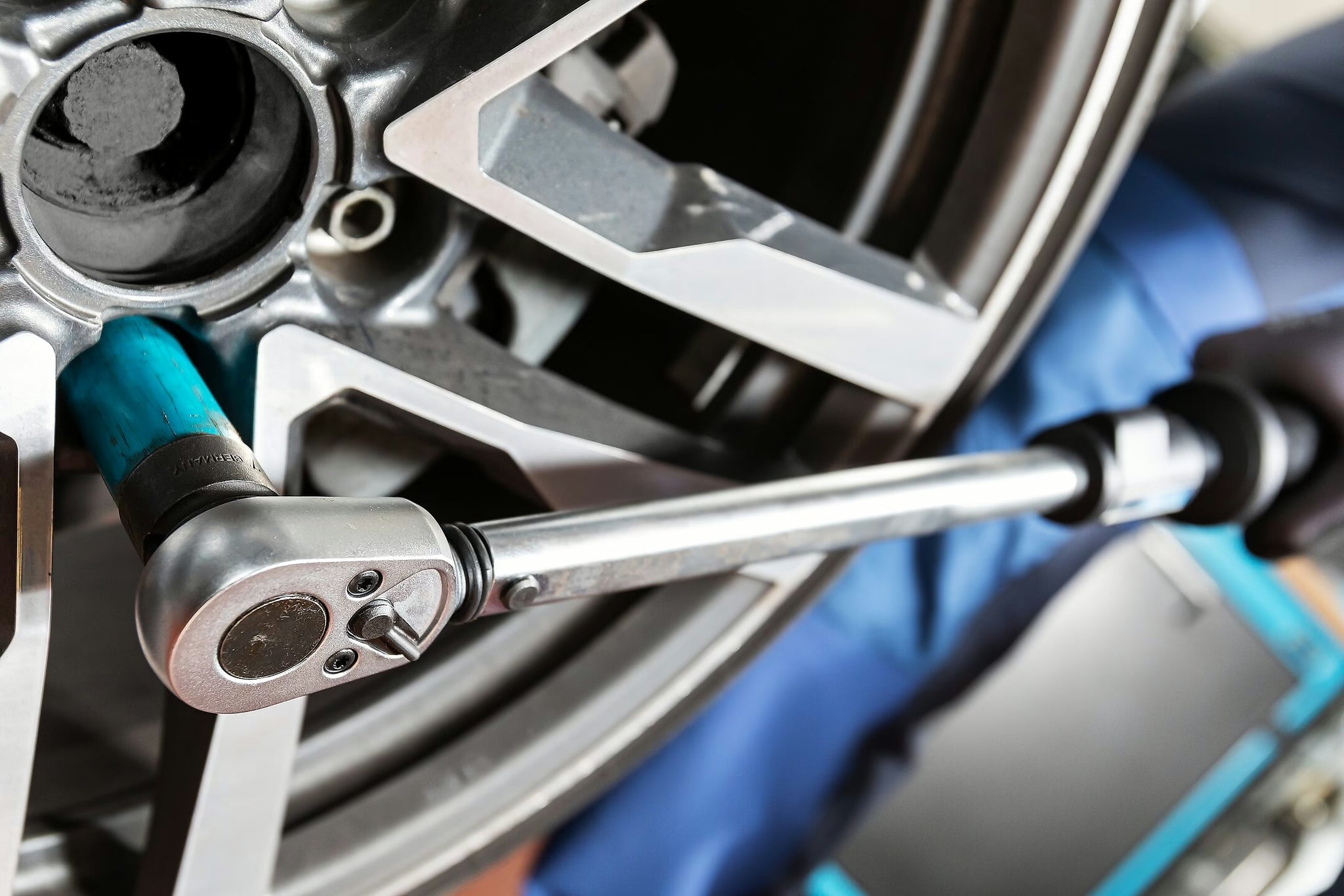 Hazet 5122-2CLTCAL  1⁄2″ Torque wrench with DAkkS calibration certificate ∙ 40 – 200 Nm ∙ ±4%