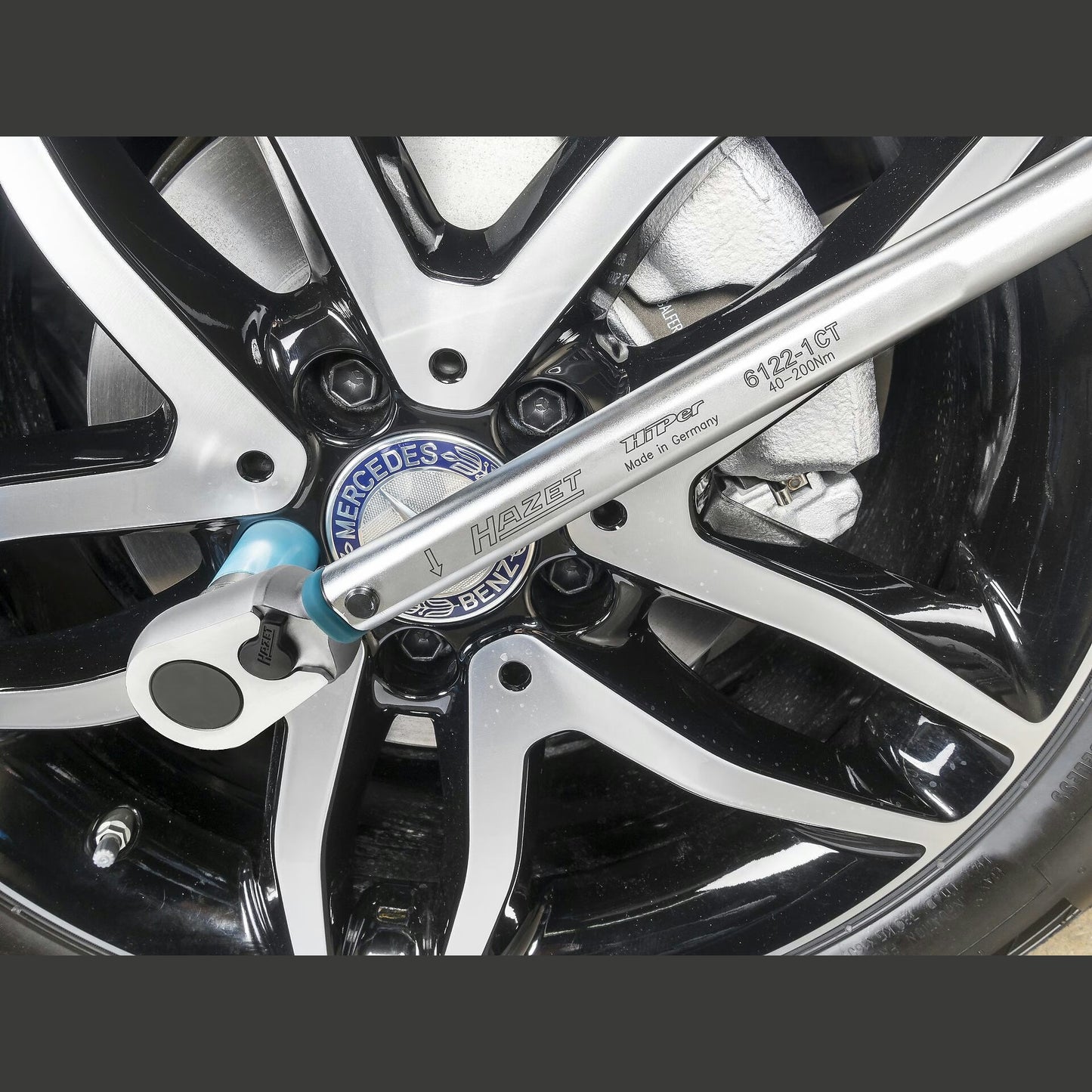 Hazet 6122-1CT 1⁄2″ Torque wrench ∙ 40 – 200 Nm ∙ ±2% ∙ With HiPer reversible ratchet