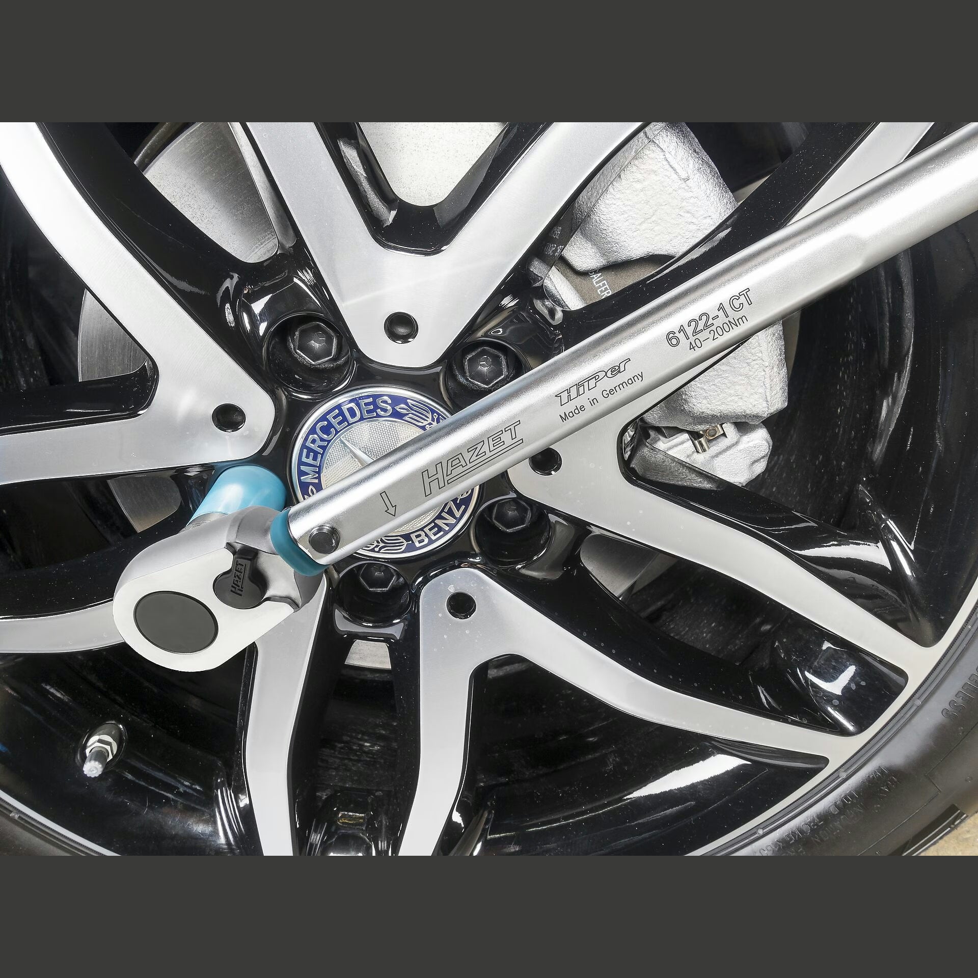 Hazet 6122-1CT 1⁄2″ Torque wrench ∙ 40 – 200 Nm ∙ ±2% ∙ With HiPer reversible ratchet