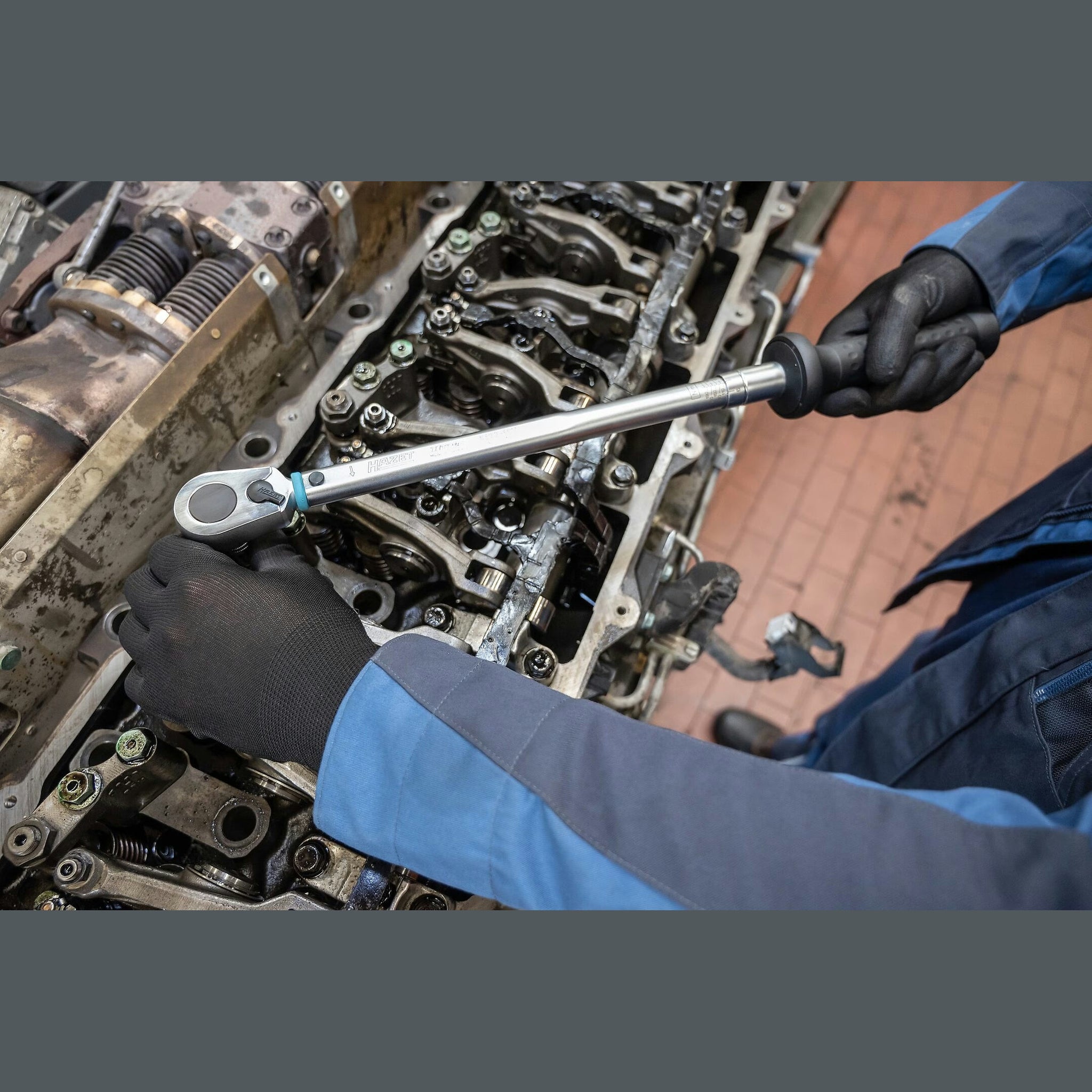 Hazet 6122-1CT 1⁄2″ Torque wrench ∙ 40 – 200 Nm ∙ ±2% ∙ With HiPer reversible ratchet