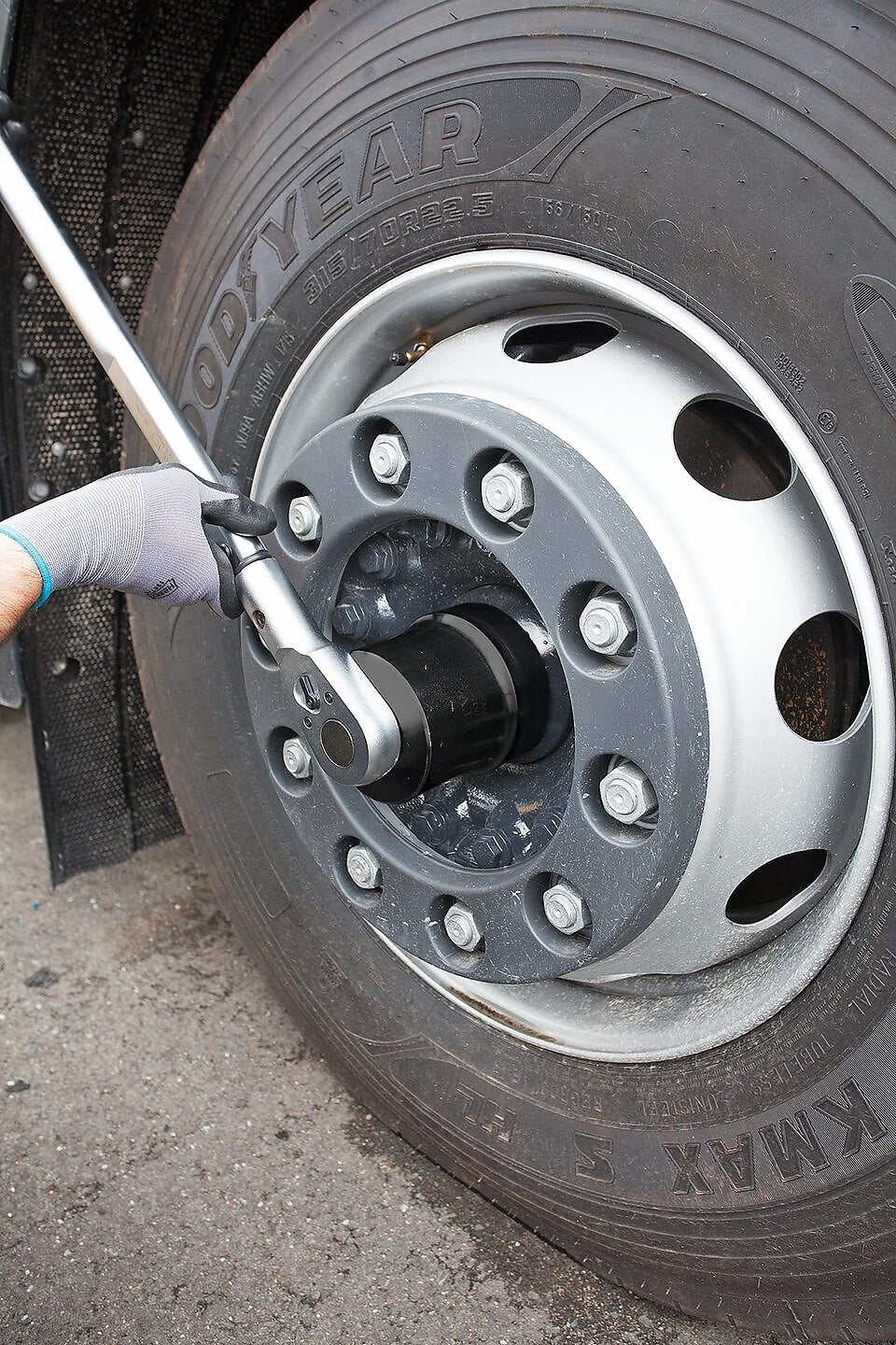 Hazet 4937-95 Commercial vehicle oil cap/axle nut socket