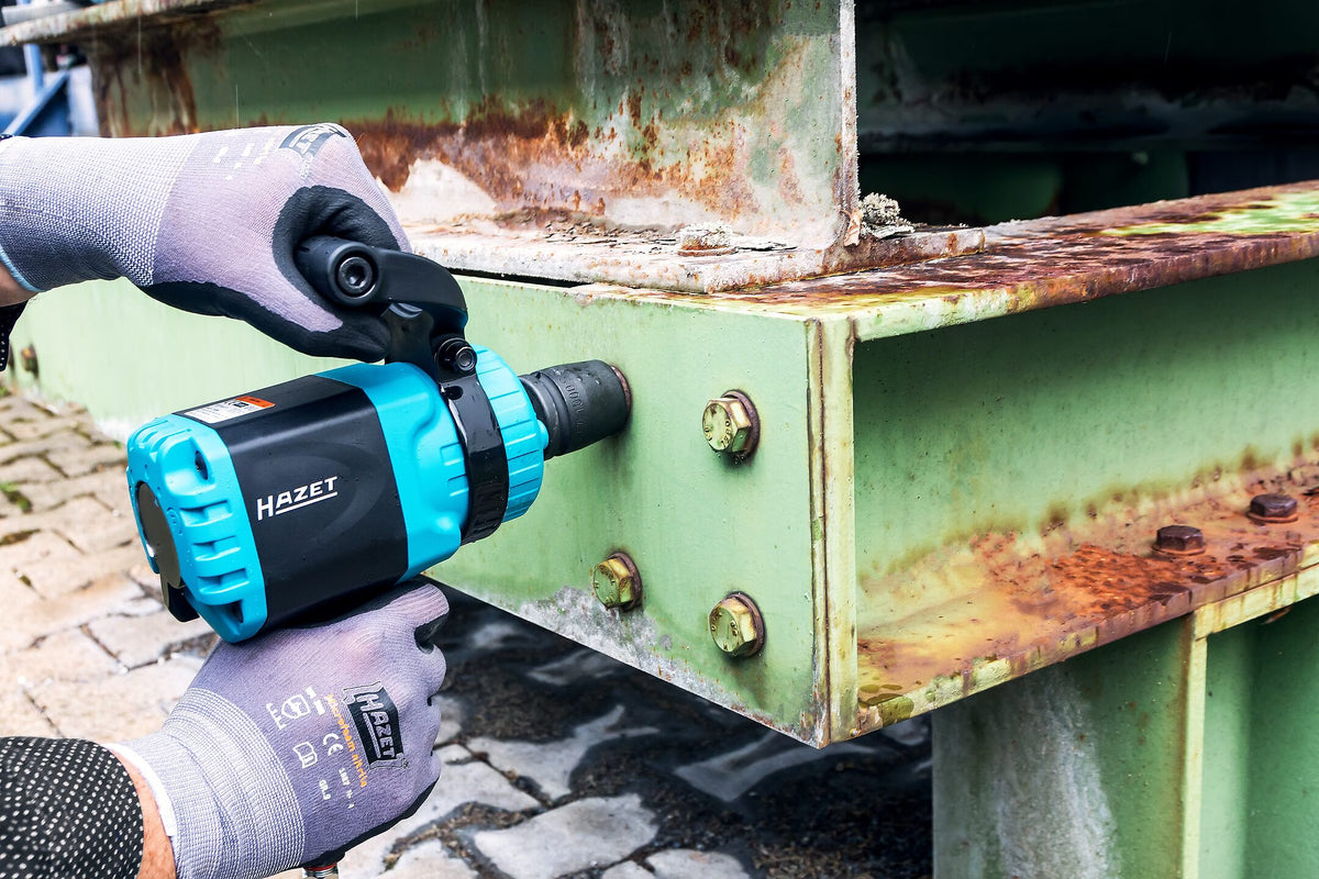 Hazet 9013TT 3⁄4″ Twin Turbo impact wrench ∙ 4100 Nm