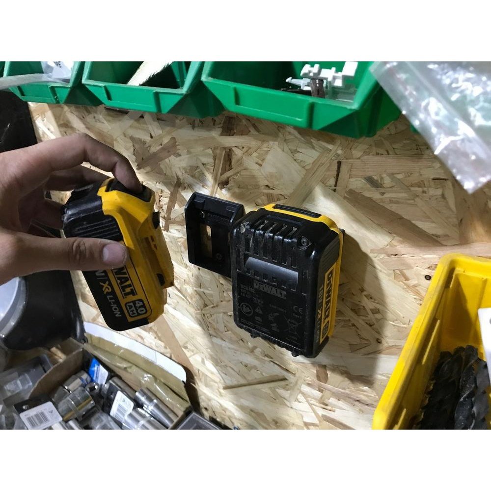 DeWalt 20v/60v Battery Mounts